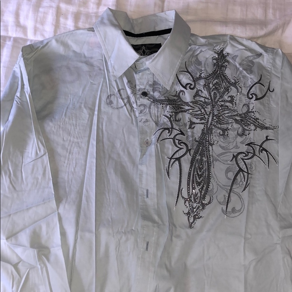 Roar “undesputed” dress shirt.